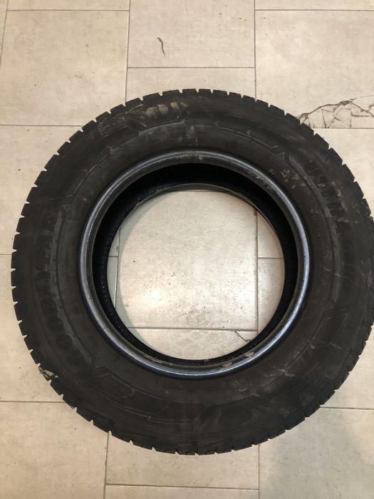 Зимна бусова гума GoodYear 235/65/16 C