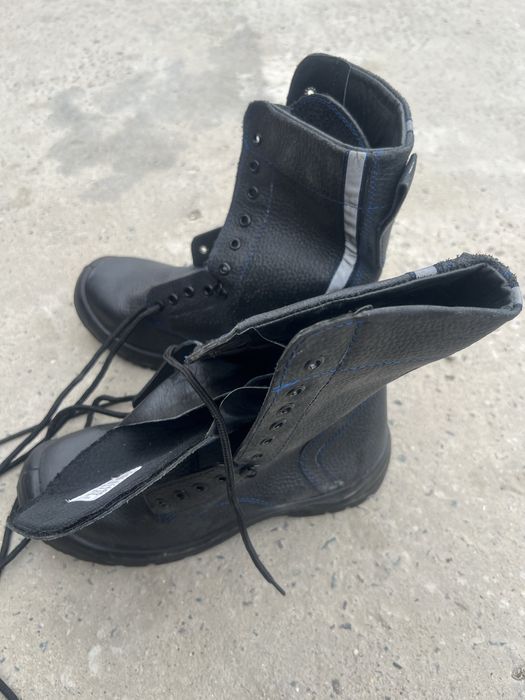 Спец Ботинки новые 41/42 рр 6000