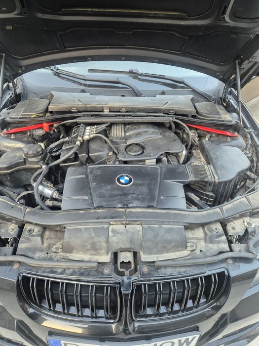Bmw 320i e90 150cp navi mare / senzori / gpl / distributie schimbata