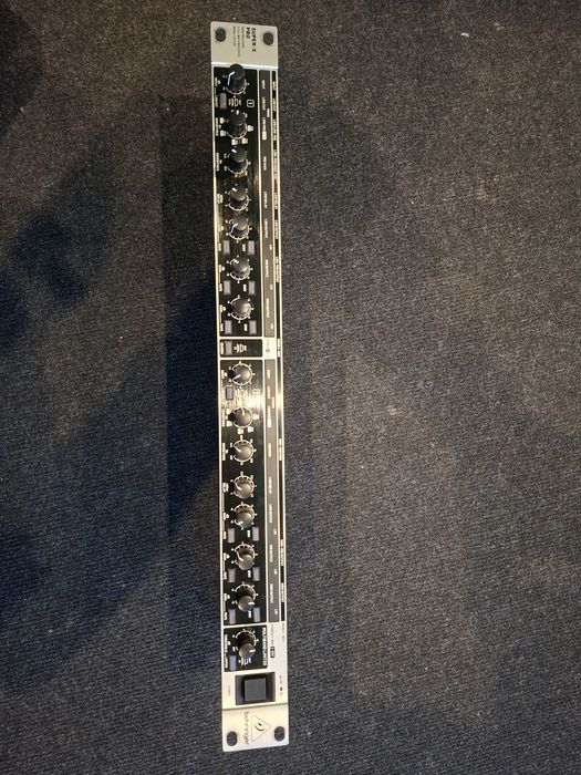 Mixer dj Numark M4. behringer. Pioneer. Dynacord.