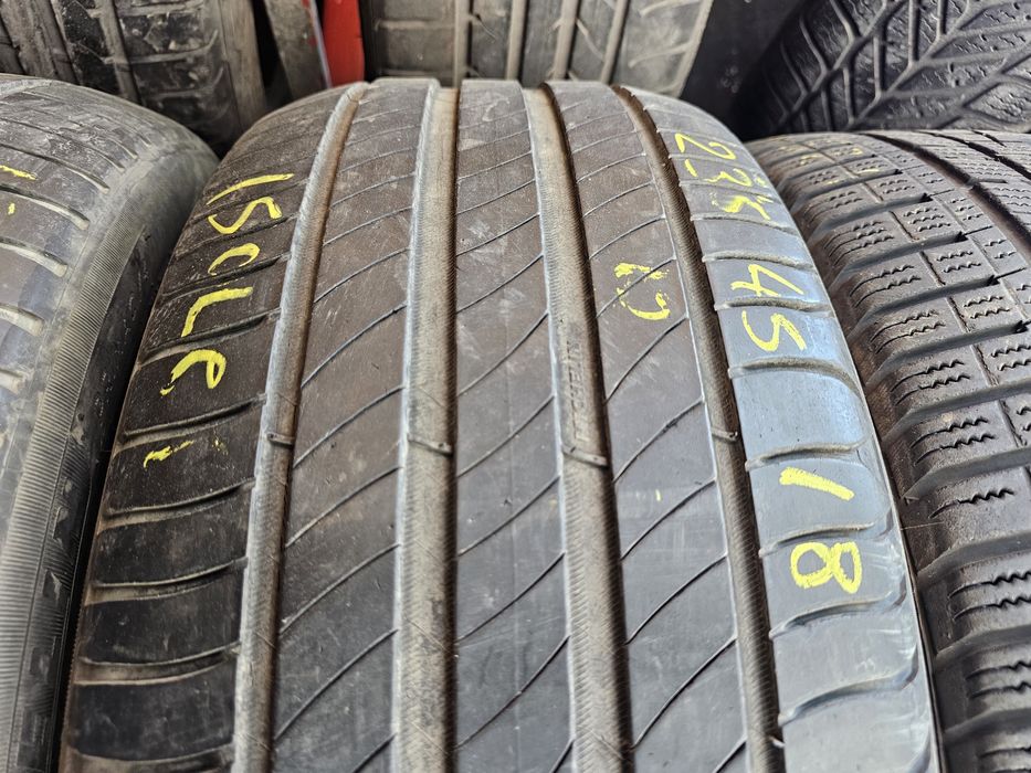 235 45 18 vara michelin