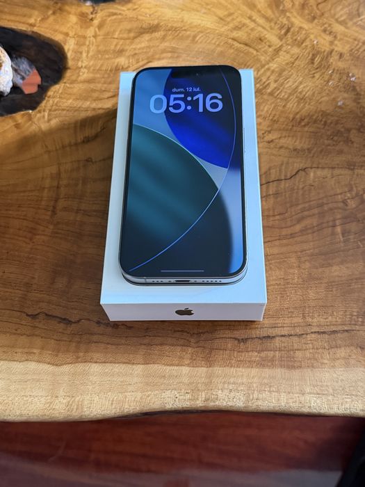 Vand Iphone15 pro 128 GB impecabil