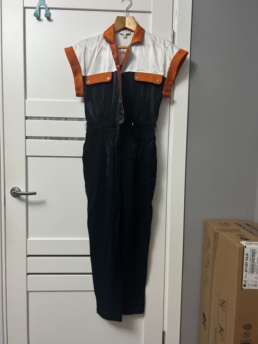 Одежда б/у в отличном состояний