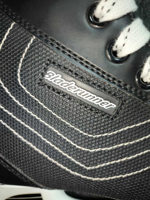 Продаются коньки Bladerunner (40.5)