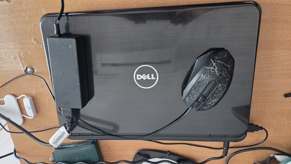Срочно продаётся ноутбук Dell. I5 ПРОЦЕССОР