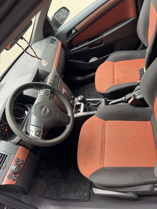 Opel Astra H 1.6i
