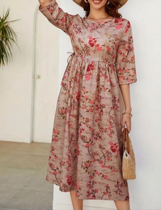 Rochie cu model floral, foarte comodă, mărimea M/L