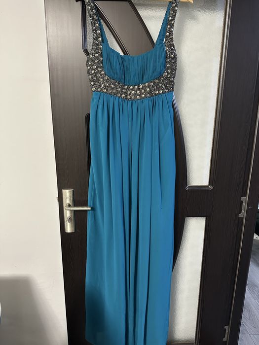 Vand rochie de seara Mango