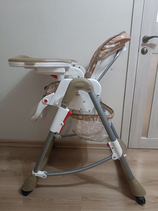 Стул для кормления