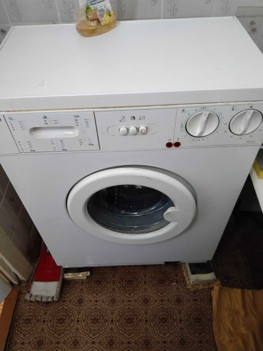 Стиральная машина на зап части рабочая