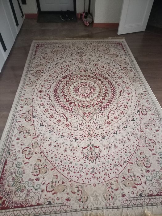 Продам ковры 5 шт
