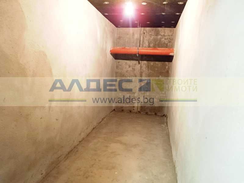 Продава се Двустаен апартамент в София, Овча купел 1 - 73 кв.м за 2466 €/кв.м - Снимка #8