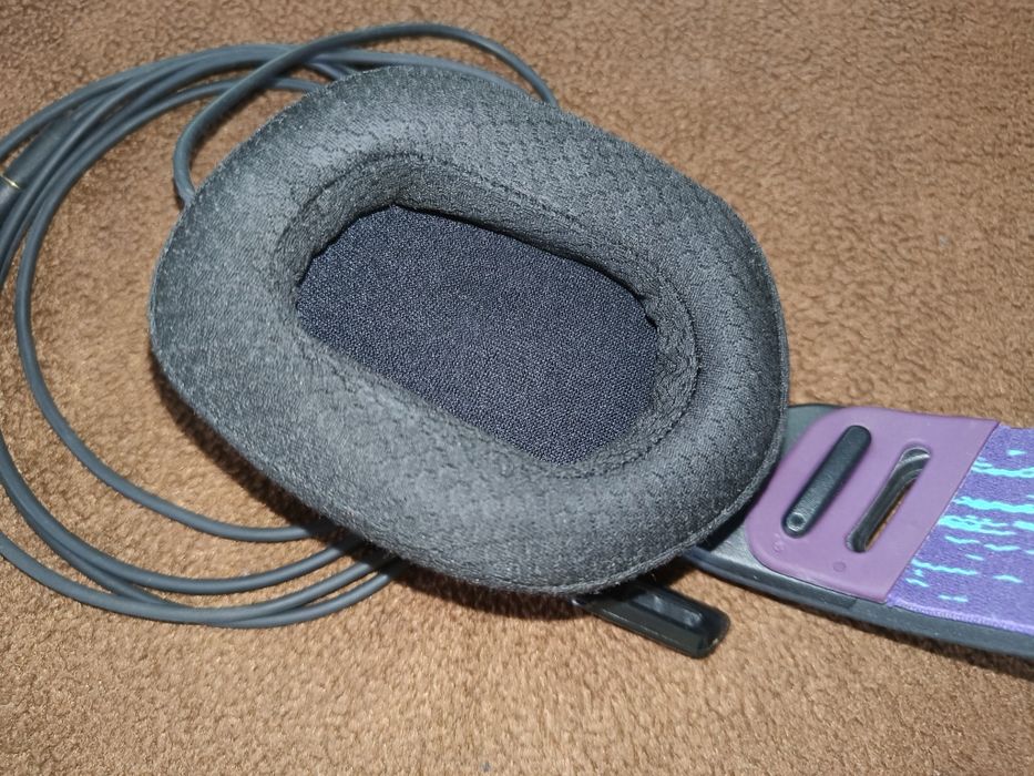 Слушалки Logitech G335