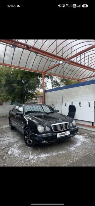 Mercedes-Benz w210