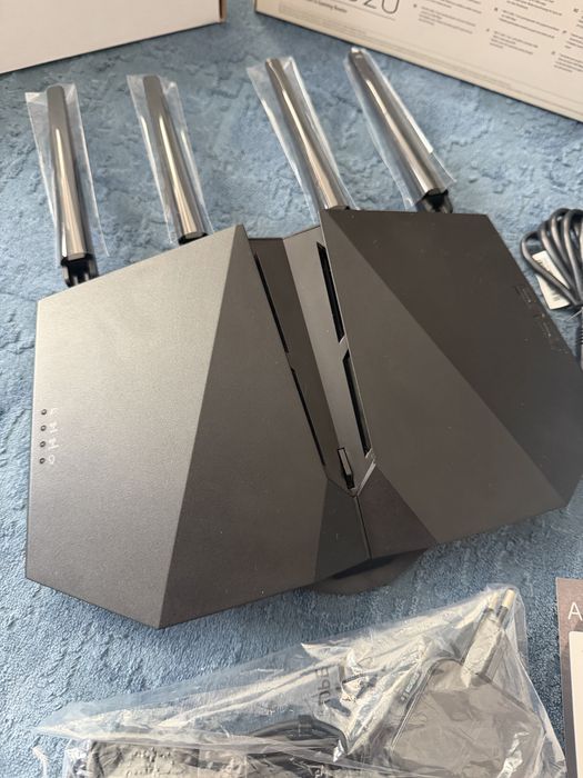 Роутер Asus RT-AC82U