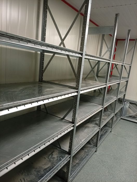 Rafturi metalice pentru depozitare marfa manuala si arhiva