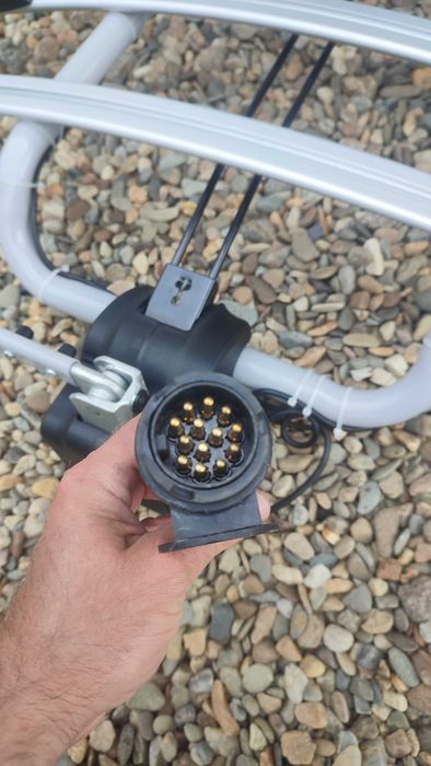 Suport biciclete MAMMOOTH pentru 4 biciclete, montare pe cârlig