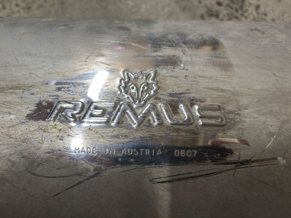 Продам глушитель Remus