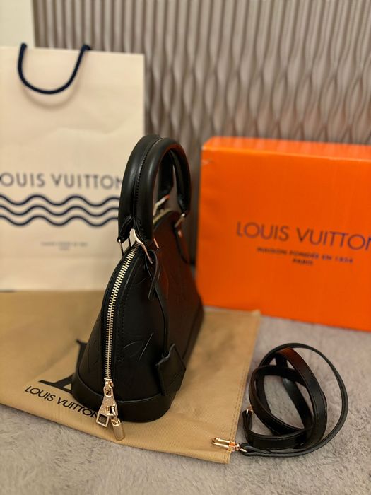 Geantă/Poșeta Louis Vuitton Alma BB Black 27x19x7cm
