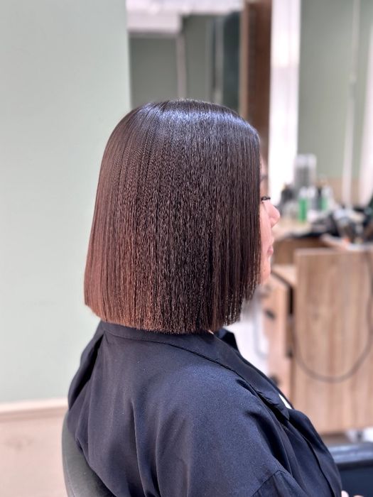 Окрашивание волос, Прокол ушей