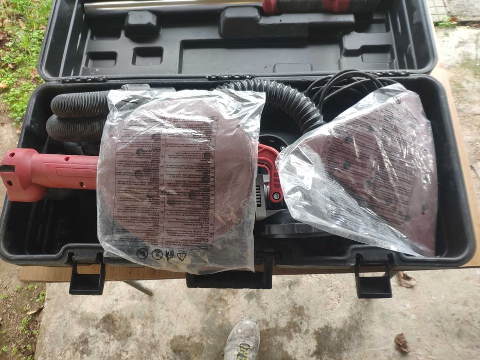 Жираф/Шлайфмашина за стени и тавани RAIDER RD-DS07,две глави в куфар