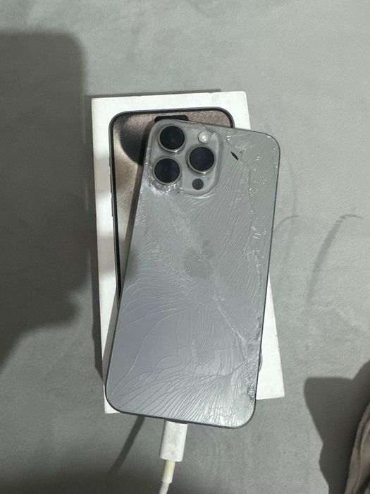 Айфон 15 про макс АКБ 100