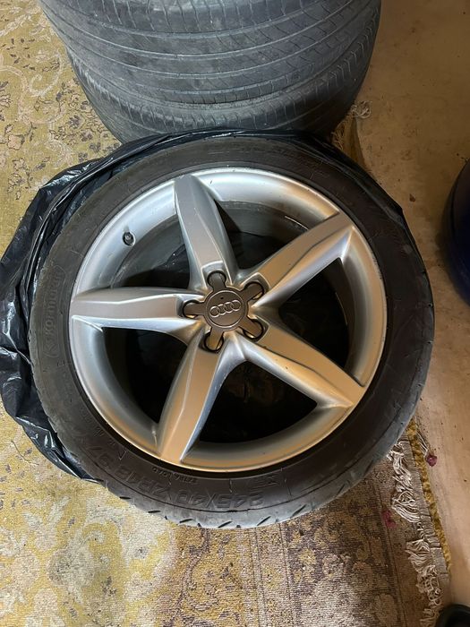Jante originale audi cu anvelope vara aproae noi