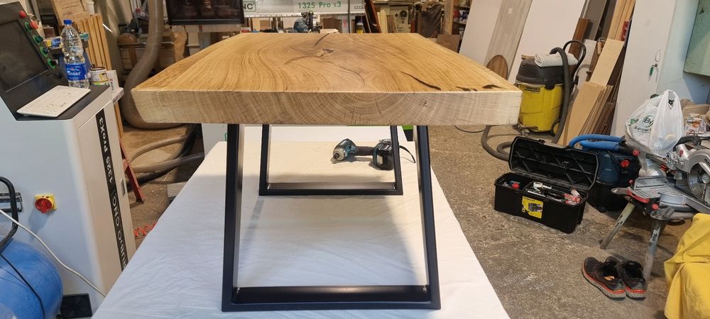 Маса от масив дъб