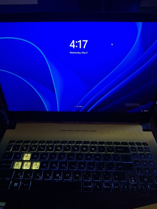 MSI Crosshair 15 B12UEZ
