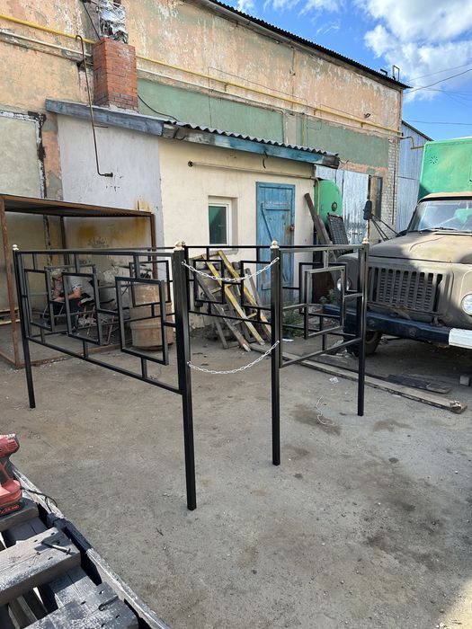 Козырьки перило оконные решотки