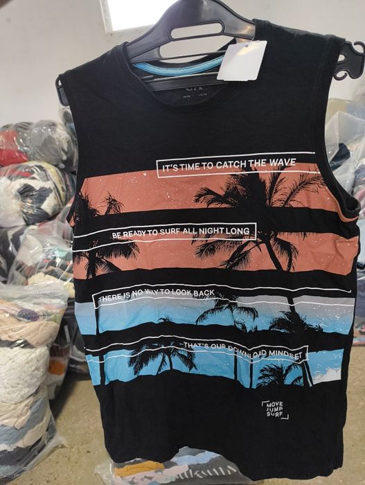 Дрехи втора употреба на едро