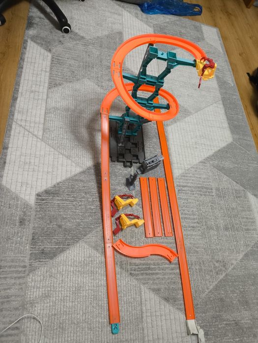 Продам трек хотвилс