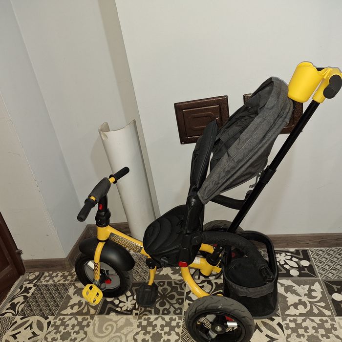 LORELLI Emotion Триколка със сенник и въртяща се седалка JAGUAR BLACK