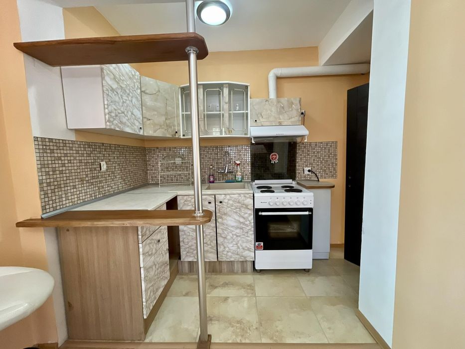 Тристаен апартамент, под наем, кв. Левски - снимка 2