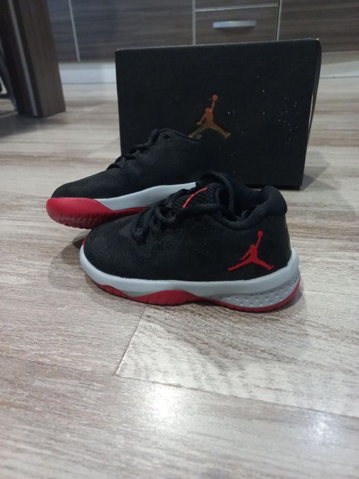 Маратонки JORDAN