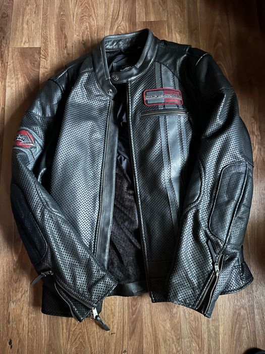 Harley Davidson,о XLT