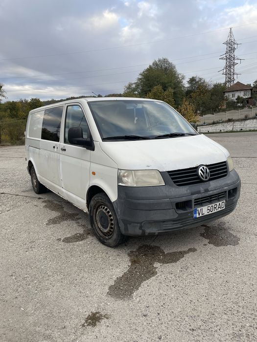Volkswagen Transporter 2004 diesel, 2.911 € — imagine 1