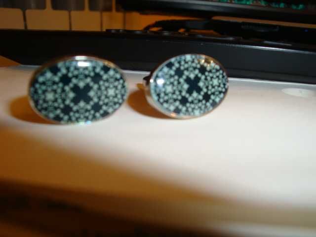 Нови ръкавели на Ted Baker