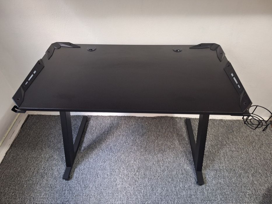Ultradesk Space 2 Carbon cu led albastru