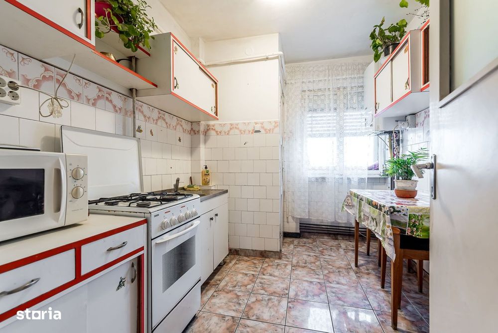 Apartament cu 4 camere decomandat cu vedere panoramica