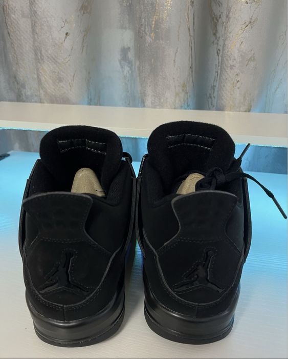 Adidasi jordan 4