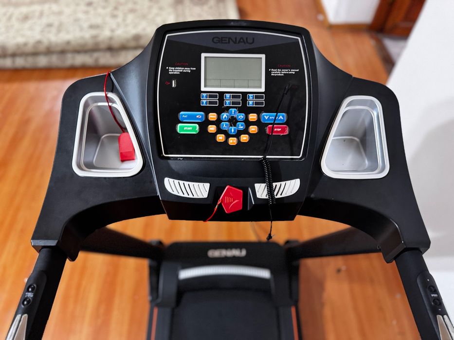 продается Беговая дорожка GENAU TR50