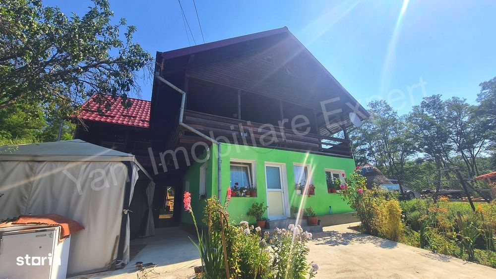 Casă de vânzare în comuna Valea Danului, sat Vernești, județ Argeș.