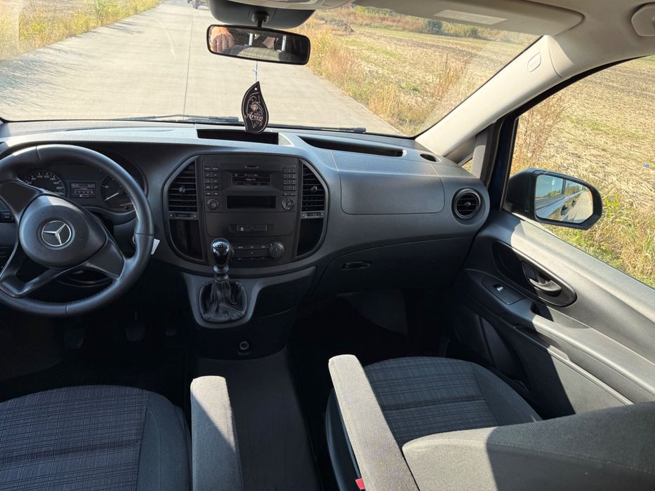 Mercedes Vito Tourer 114 cdi lung an 2014, 8 locuri, usi pe ambele parti