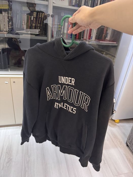 Толстовки Under Armour (L размер)
