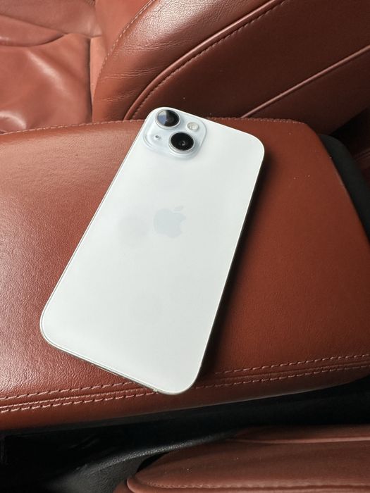 IPhone 15 заключен с iCloud за части ,