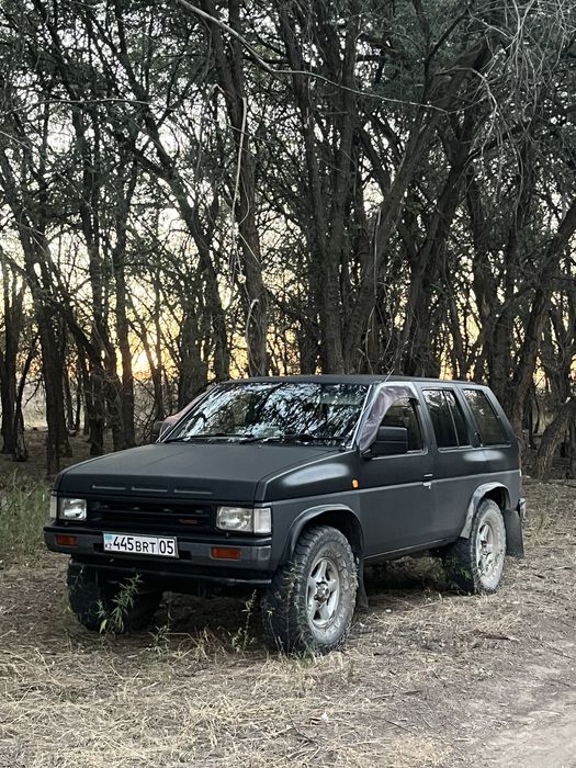 Nissan Terano 1