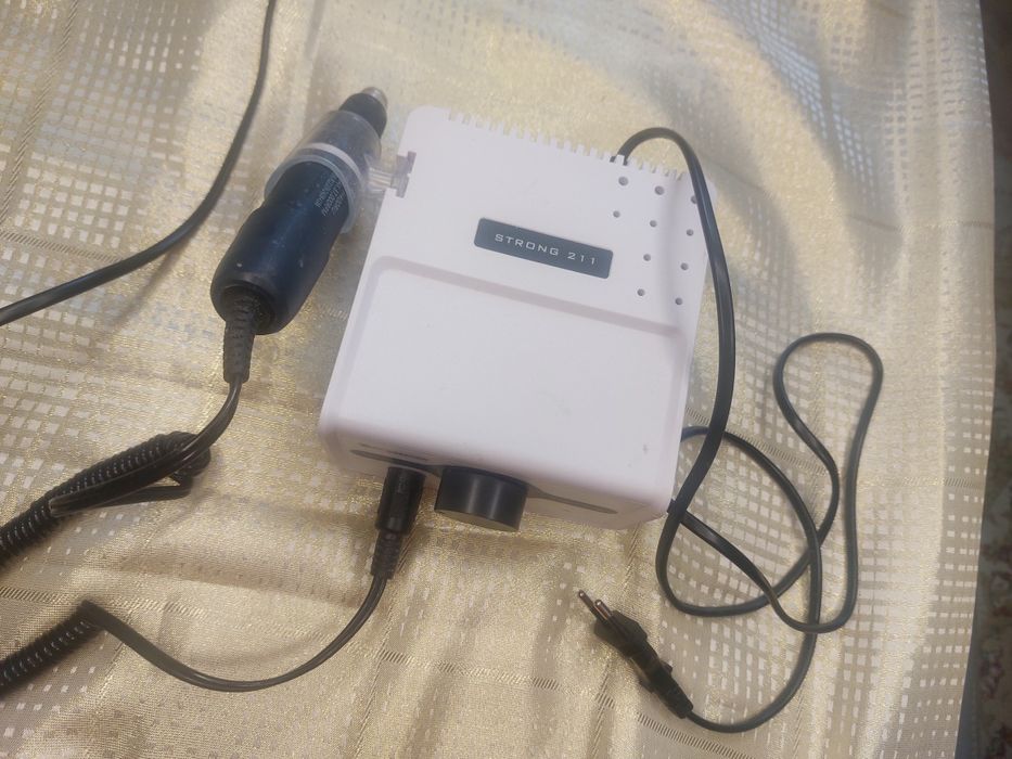 Продам все для маникюра