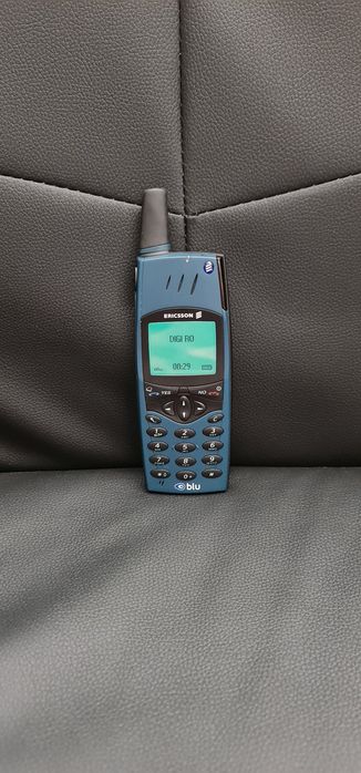 Ericsson r320s liber !