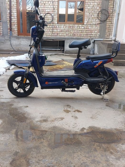 Скутер сотилади 50 кмгача юради заряди